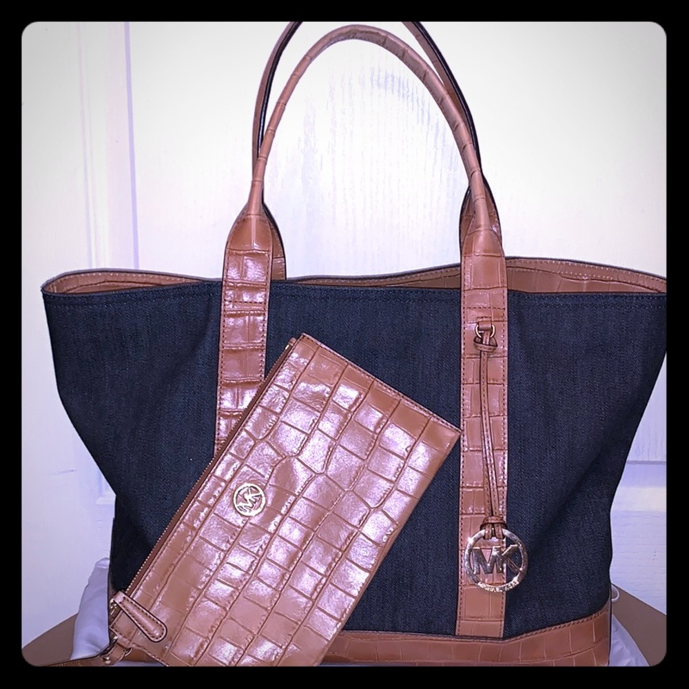 SOLD!! Michael Kors Denim Tote & wristlet
